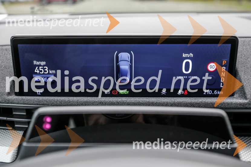 Novi Ford Mustang Mach-E