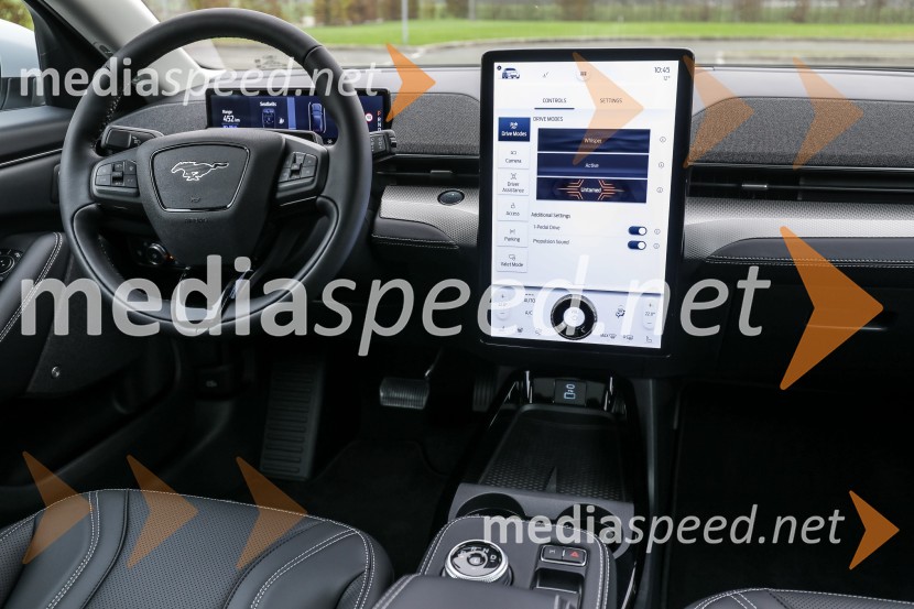 Novi Ford Mustang Mach-E