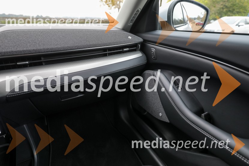 Novi Ford Mustang Mach-E