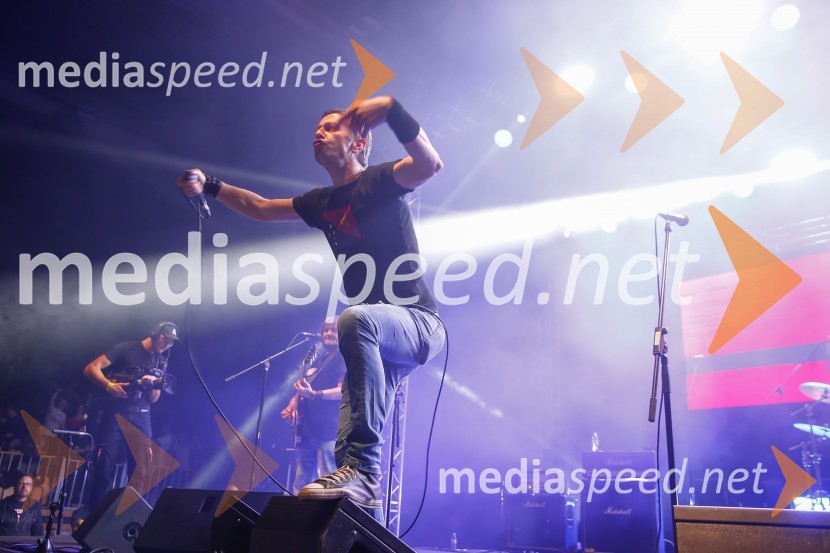  Borut Marolt, pevec, skupina NietPANKRTI, koncert ob 45. obletnici