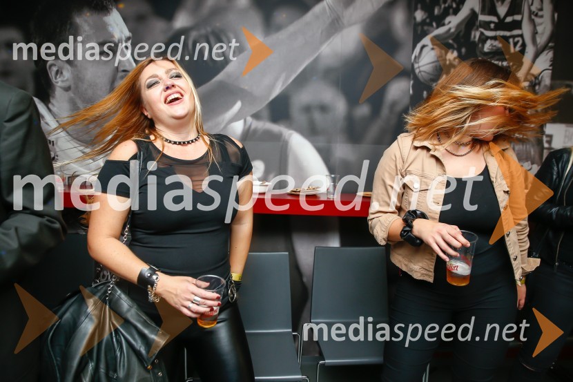  Sonja  Zagorc, glasbena skupina Hellcats;  Mia Marinič, glasbena skupina HellcatsPANKRTI, koncert ob 45. obletnici