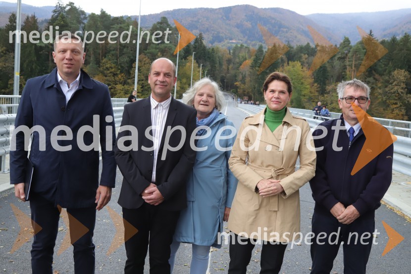 mag. Andrej Rajh, poslanec DZ;  Darko Knez, Kandidat za župana Ruš 2022;  Metka Vodušek, kandidatka za MS Ruše 2022; mag. Alenka Bratušek, predsednica stranke SAB; prof. dr. Bojan Tičar, prodekan, Fakulteta za varnostne vede, Univerza v MariboruSlavnostno odprtje mostu med Rušami in Selnico ob Dravi