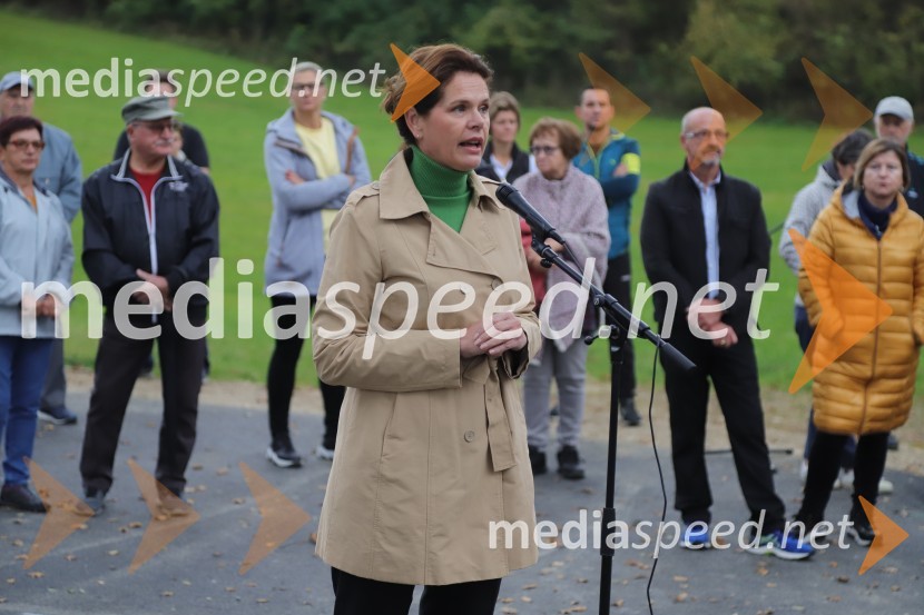 mag. Alenka Bratušek, državna sekretarka, pristojna za področje prometaSlavnostno odprtje mostu med Rušami in Selnico ob Dravi