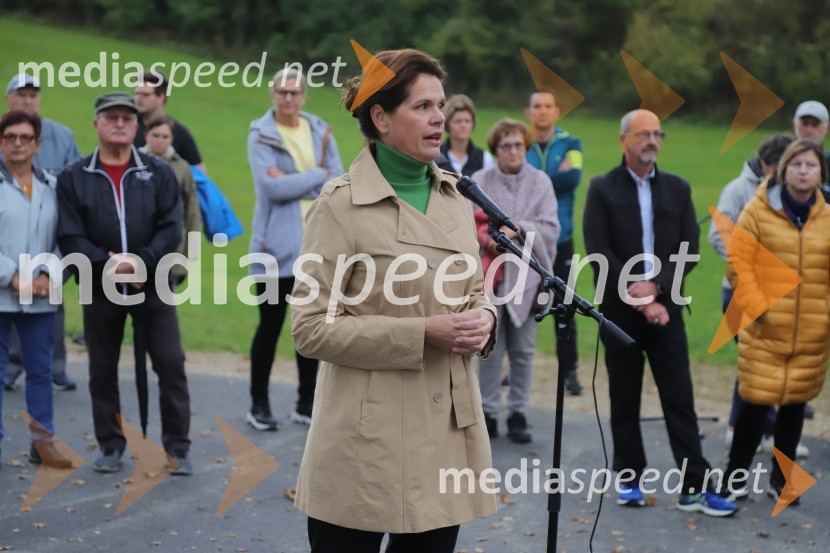 mag. Alenka Bratušek, državna sekretarka, pristojna za področje prometaSlavnostno odprtje mostu med Rušami in Selnico ob Dravi