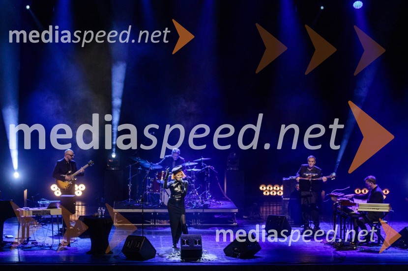  Josipa Lisac, pevkaKoncert Josipe Lisac v Cankarjevem domu