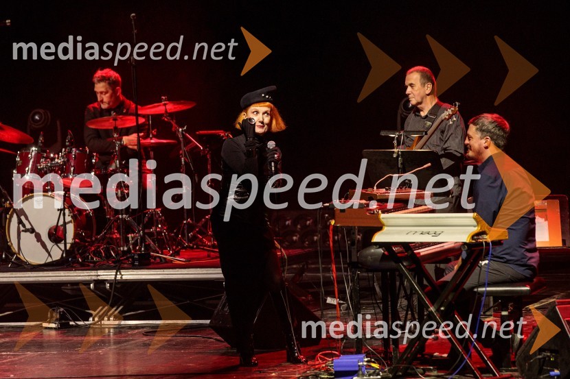  Josipa Lisac, pevka;  ... Koncert Josipe Lisac v Cankarjevem domu