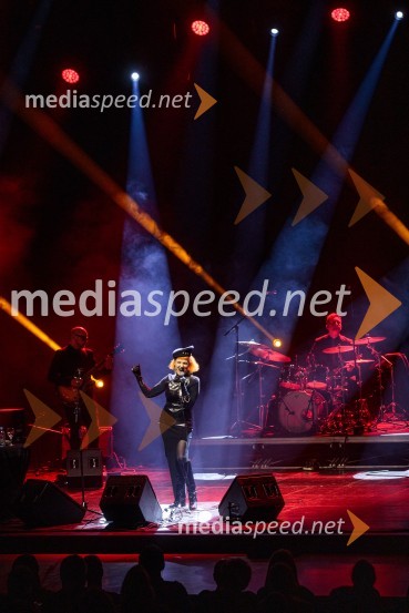  Josipa Lisac, pevkaKoncert Josipe Lisac v Cankarjevem domu