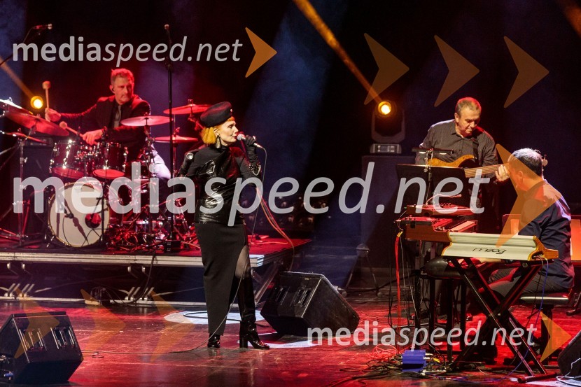  Josipa Lisac, pevkaKoncert Josipe Lisac v Cankarjevem domu