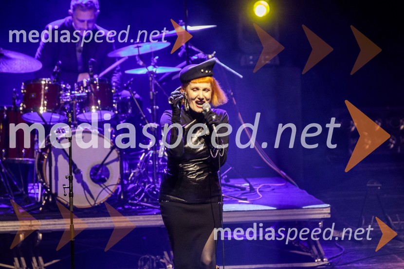  Josipa Lisac, pevkaKoncert Josipe Lisac v Cankarjevem domu