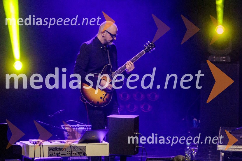  Elvis  Penava , kitaristKoncert Josipe Lisac v Cankarjevem domu