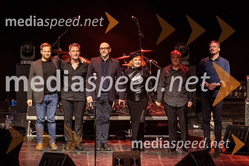  Zvjezdan  Ružić, pianist in skladatelj;  Borna  Šercar, bobnar;  Elvis  Penava , kitarist;  Josipa Lisac, pevka;  ... ;  ... Koncert Josipe Lisac v Cankarjevem domu