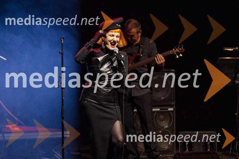  Josipa Lisac, pevkaKoncert Josipe Lisac v Cankarjevem domu