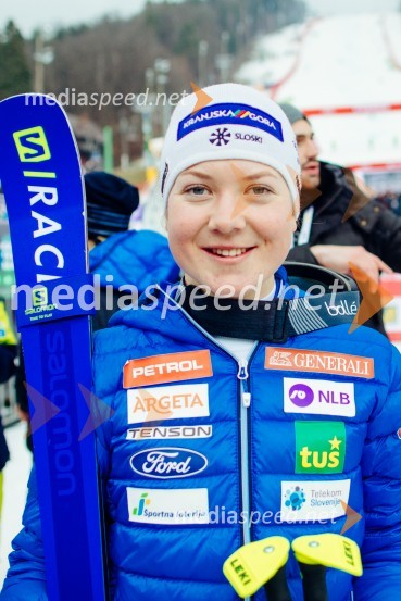  Meta Hrovat, alpska smučarkaMeta Hrovat presenetljivo zaključuje smučarsko kariero