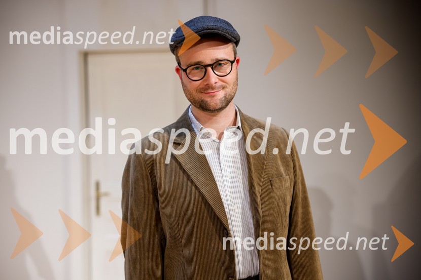  Gregor Podričnik, igralecJubilejnih 25 let Špas teatra obeležili s premiero komedije Boeing Boeing