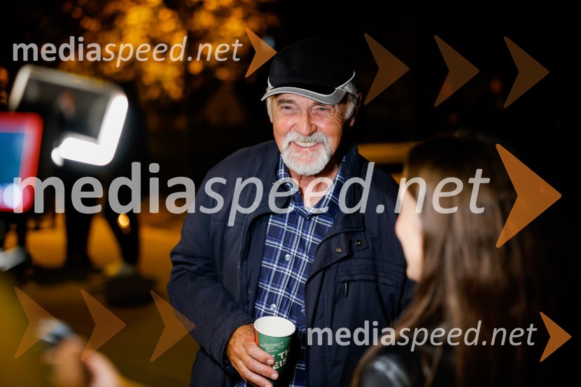  Dragan  Bulič, glasbeni urednikJubilejnih 25 let Špas teatra obeležili s premiero komedije Boeing Boeing