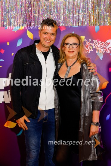  Gregor Zabret;  Urša Alič, direktorica, Špas teaterJubilejnih 25 let Špas teatra obeležili s premiero komedije Boeing Boeing