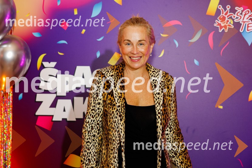  Nina Ivanič, igralkaJubilejnih 25 let Špas teatra obeležili s premiero komedije Boeing Boeing