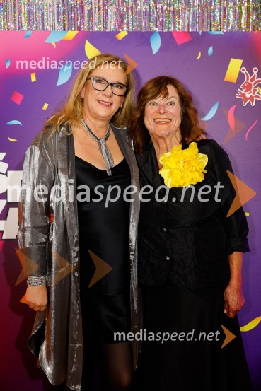  Urša Alič, direktorica, Špas teater;  Marijana Brecelj, igralkaJubilejnih 25 let Špas teatra obeležili s premiero komedije Boeing Boeing