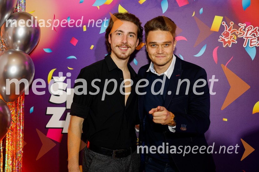  Žiga Flajnik, kostumograf;  Aleksander Štucl, čarodej, Magic AleksanderJubilejnih 25 let Špas teatra obeležili s premiero komedije Boeing Boeing