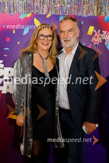  Urša Alič, direktorica, Špas teater;  Jonas Žnidaršič, igralecJubilejnih 25 let Špas teatra obeležili s premiero komedije Boeing Boeing