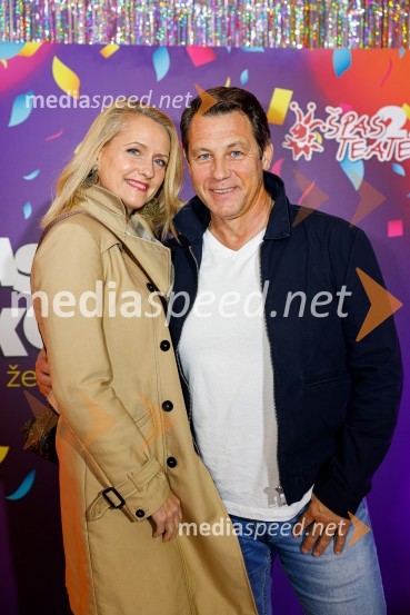  Tina Vozelj;  Marko Vozelj, pevecJubilejnih 25 let Špas teatra obeležili s premiero komedije Boeing Boeing