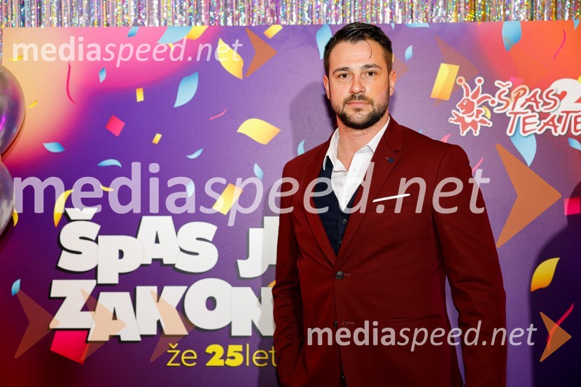  Tomi Gomilšek, raperJubilejnih 25 let Špas teatra obeležili s premiero komedije Boeing Boeing