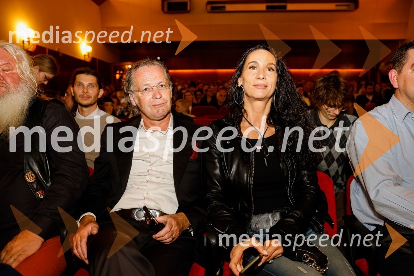 Jubilejnih 25 let Špas teatra obeležili s premiero komedije Boeing Boeing