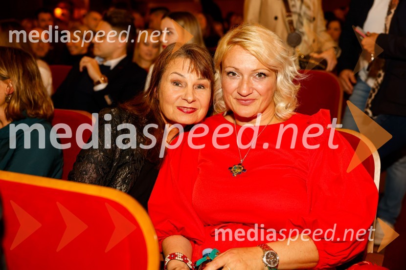  Violeta Tomić, igralka, bivša poslanka DZ;  ... Jubilejnih 25 let Špas teatra obeležili s premiero komedije Boeing Boeing