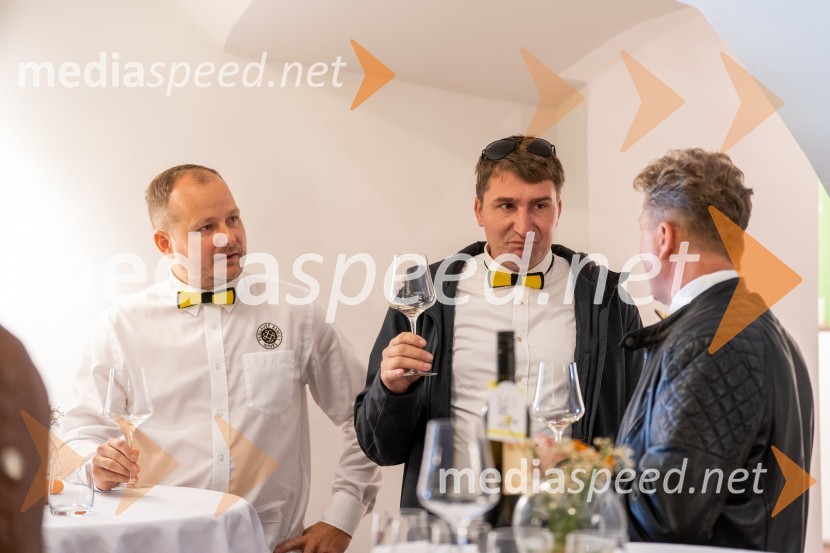  Igor Domadenik, Puklavec Family wines, d.o.o.;  Sandi  Fleisinger, Kmetija Fleisinger;  Danilo Steyer,   vinar, Steyer Vina; vinski vitez, predsednik Vinske reprezentance SlovenijePUBEC že osmo sezono piše uspešno zgodbo o povezovanju