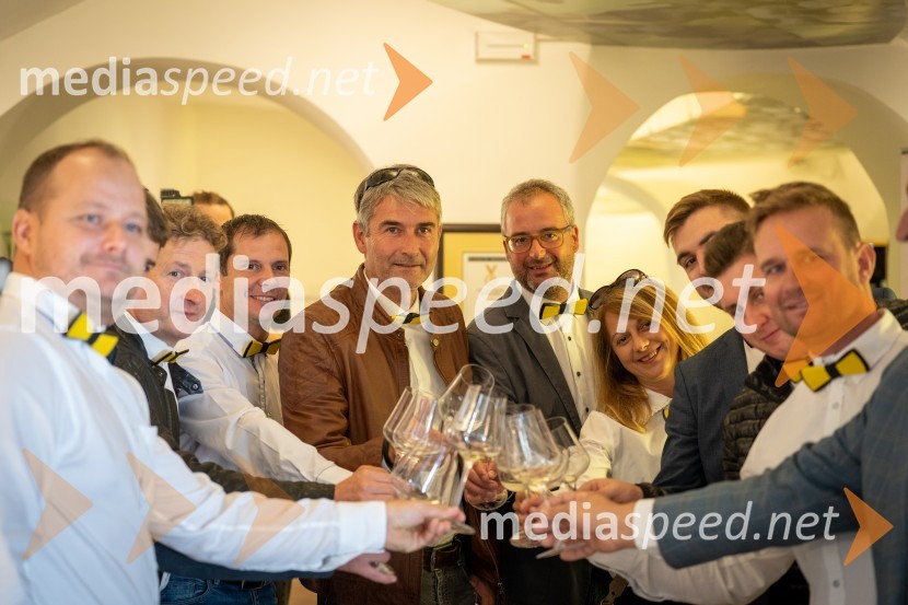  Igor Domadenik, Puklavec Family wines, d.o.o.;  Danilo Steyer,   vinar, Steyer Vina; vinski vitez, predsednik Vinske reprezentance Slovenije;  Matija Jergič, Hiša vin Emino;  Robert Hafner, Vinogradništvo Hafner;  Gregor Mulec, Vinogradništvo Mulec;  Amadeja Tacer, Radgonske gorice d.d.;  Adam  Valdhuber, Vino Valdhuber;  ... ;  Domen Jaunik, Vinogradništvo JaunikPUBEC že osmo sezono piše uspešno zgodbo o povezovanju