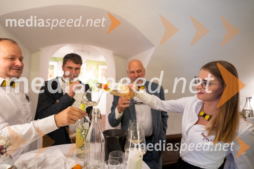  Igor Domadenik, Puklavec Family wines, d.o.o.;  Sandi  Fleisinger, Kmetija Fleisinger;  Jurij III. Cvitanič, Vinogradništvo Cvitanič;  Lucija Mukenauer, 19. svečinska vinska kraljicaPUBEC že osmo sezono piše uspešno zgodbo o povezovanju