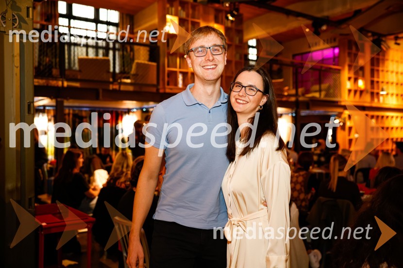  David Zupančič, vplivnež, pisatelj;  Ester ZupančičŽivljenje v sivi coni, predstavitev knjige Davida Zupančiča