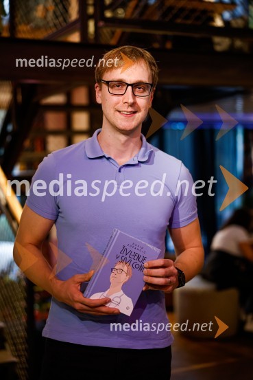  David Zupančič, vplivnež, pisateljŽivljenje v sivi coni, predstavitev knjige Davida Zupančiča