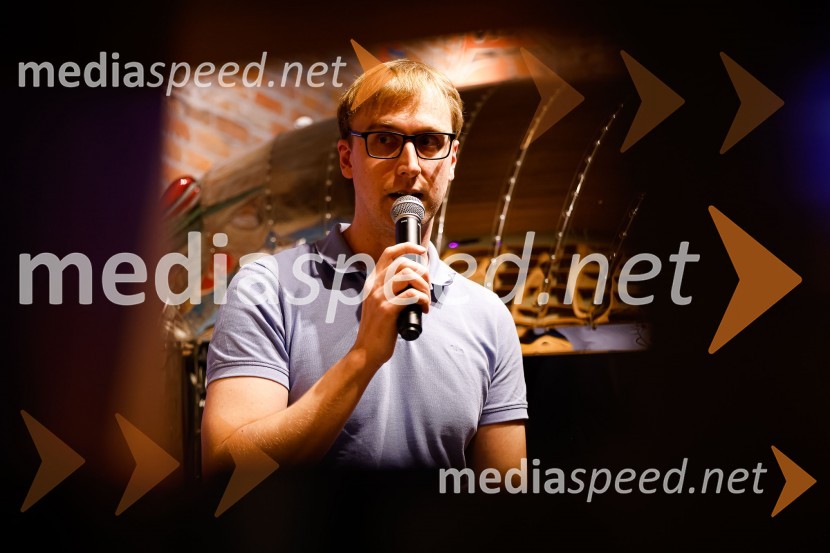  David Zupančič, vplivnež, pisateljŽivljenje v sivi coni, predstavitev knjige Davida Zupančiča