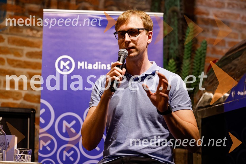  David Zupančič, vplivnež, pisateljŽivljenje v sivi coni, predstavitev knjige Davida Zupančiča