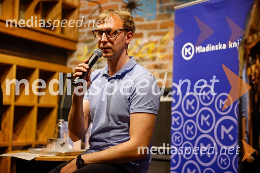  David Zupančič, vplivnež, pisateljŽivljenje v sivi coni, predstavitev knjige Davida Zupančiča