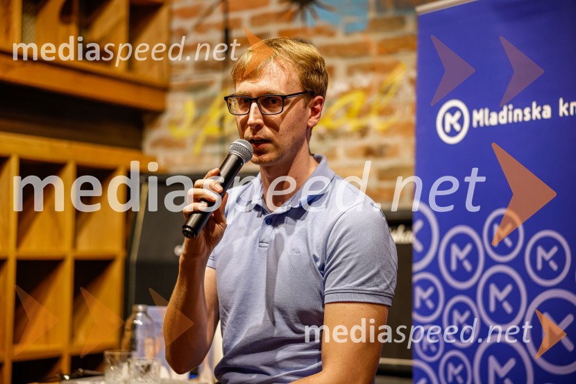  David Zupančič, vplivnež, pisateljŽivljenje v sivi coni, predstavitev knjige Davida Zupančiča