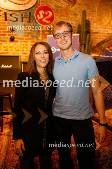  Maja Sodja, tv voditeljica;  David Zupančič, vplivnež, pisateljŽivljenje v sivi coni, predstavitev knjige Davida Zupančiča