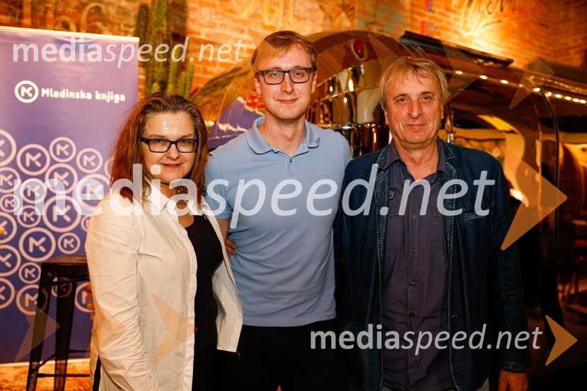  Sinja Ožbolt, plesna koreografinja;  David Zupančič, vplivnež, pisatelj;  Matjaž Zupančič, režiserŽivljenje v sivi coni, predstavitev knjige Davida Zupančiča