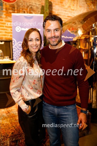  Ajda Rotar Urankar;  David Urankar, televizijski voditelj, manekenŽivljenje v sivi coni, predstavitev knjige Davida Zupančiča