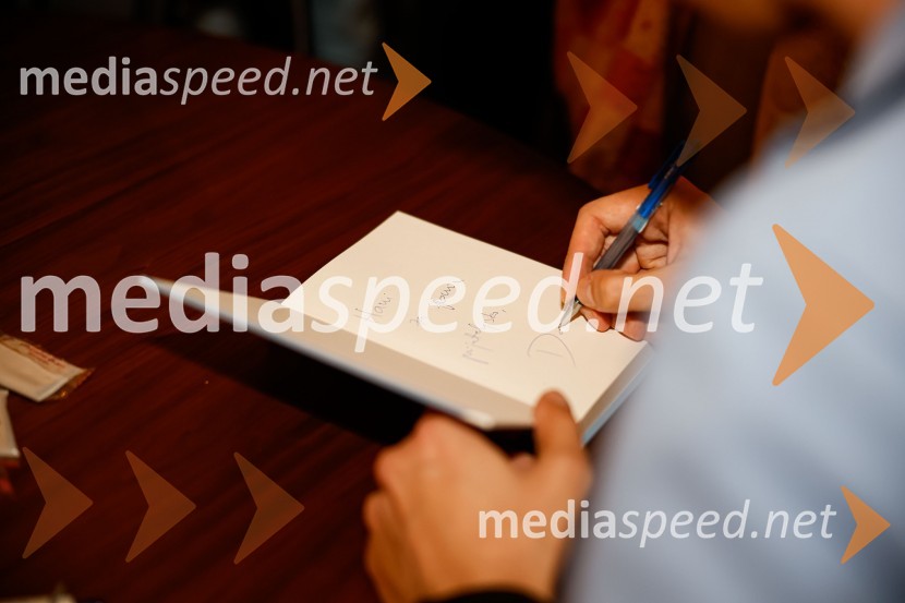 Življenje v sivi coni, predstavitev knjige Davida Zupančiča