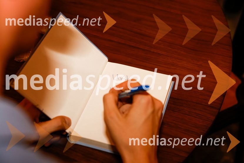 Življenje v sivi coni, predstavitev knjige Davida Zupančiča