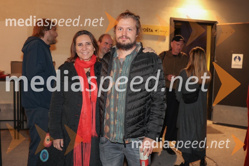  ... ;  Žiga  Divjak, režiserKrize, premiera predstave Slovensko mladinsko gledališče