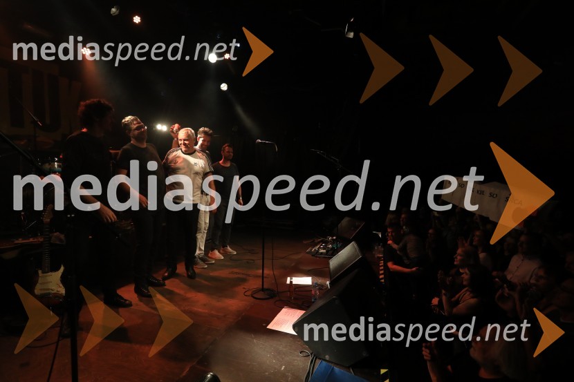  Luka  Čadež, bobnar, skupina Lačni Franz;  ... ;  Zoran Predin, glasbenik;  ... ;  Anej Kočevar, basist skupine Lačni FranzLačni Franz, Veliki finale, zaključni koncert na Štuku