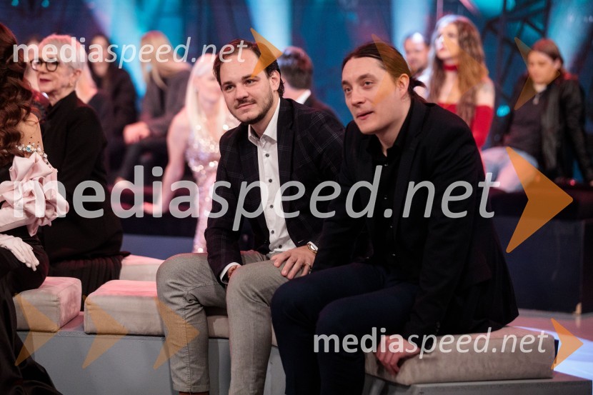 Slovenska popevka 2022 je skladba Nove slike Mie Guček