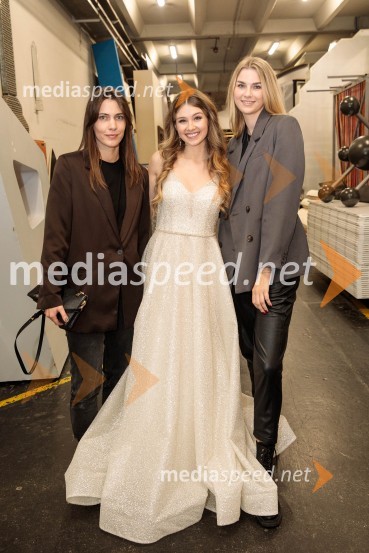  Nina Hauptman;  Saša Lešnjek, pevka, igralka;  ... Slovenska popevka 2022 je skladba Nove slike Mie Guček