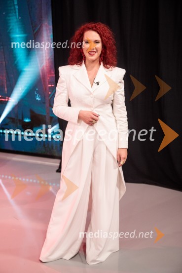  Lea Likar, pevkaSlovenska popevka 2022 je skladba Nove slike Mie Guček