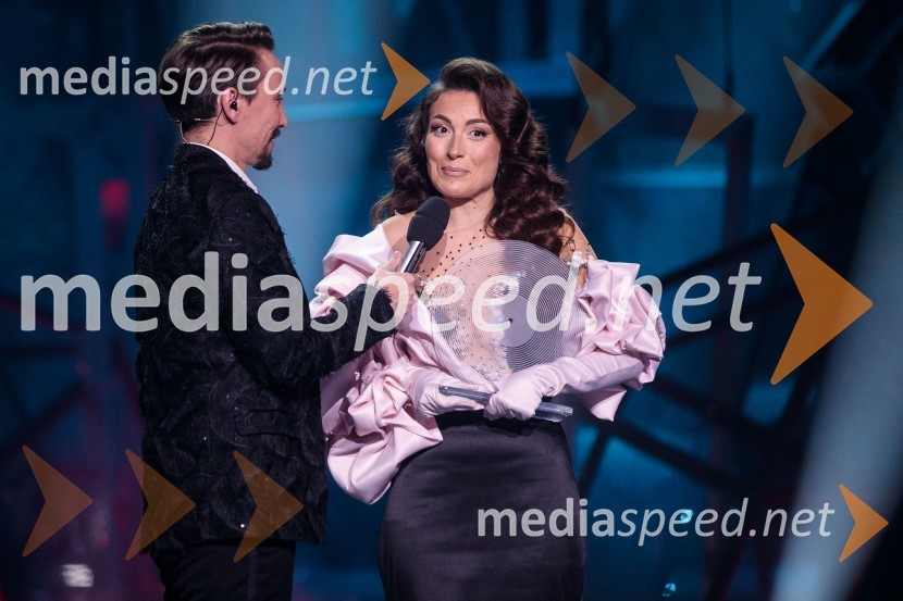  Jure Kopušar, igralec;  Mia Guček, pevkaSlovenska popevka 2022 je skladba Nove slike Mie Guček