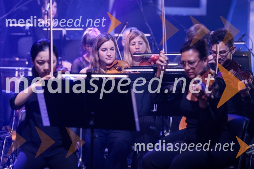 Slovenska popevka 2022 je skladba Nove slike Mie Guček