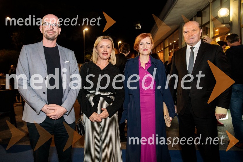  Matej Knep, vodja Urada za družbene dejavnosti Občine Piran;  Nataša Bučar, direktorica, Slovenski filmski center; dr. Asta Vrečko, ministrica za kulturo;   Đenio Zadković, župan, Občina Piran25. festival slovenskega filma, zaključek festivala v Portorožu